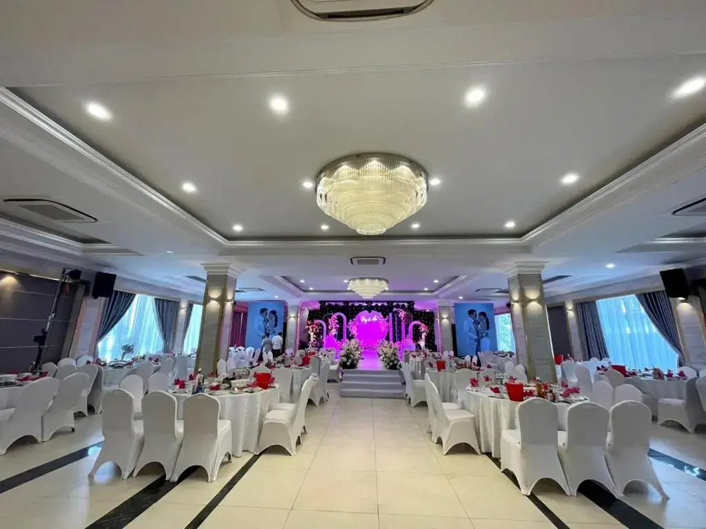 Хатинь: Ngan Ha Hotel