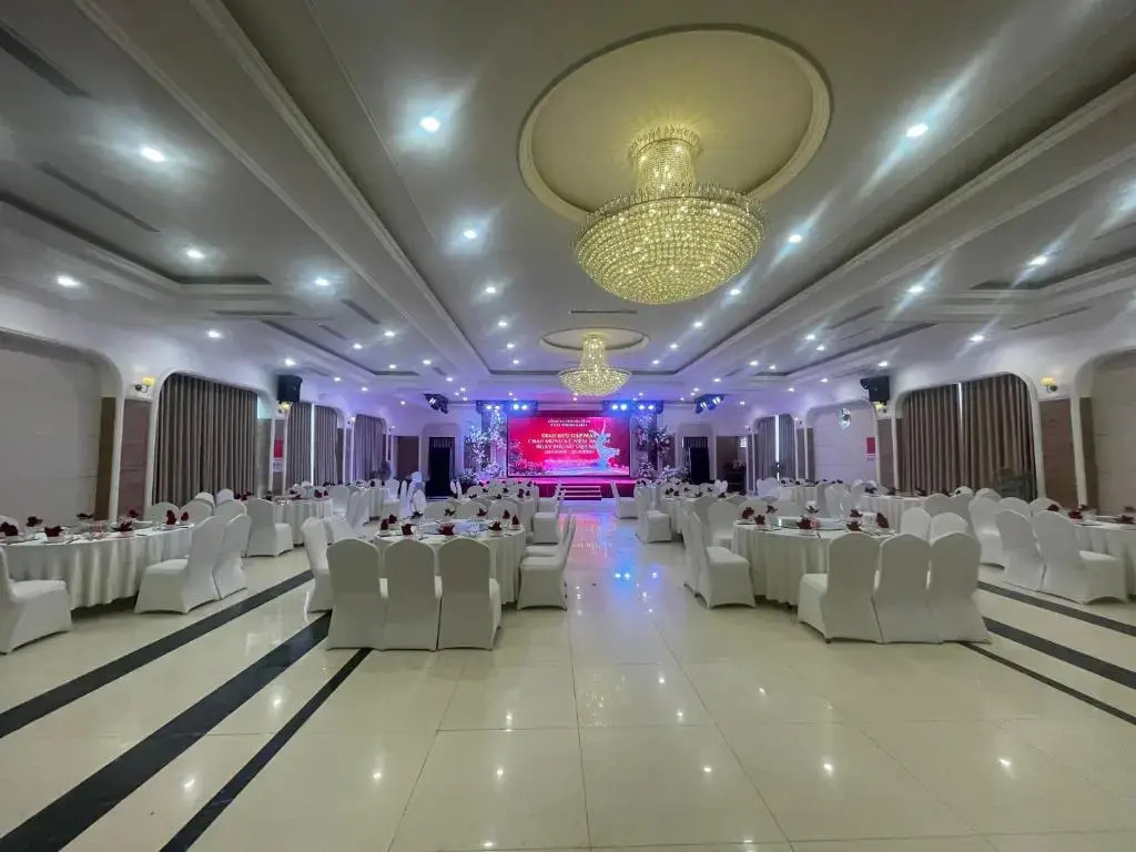 Хатинь: Ngan Ha Hotel