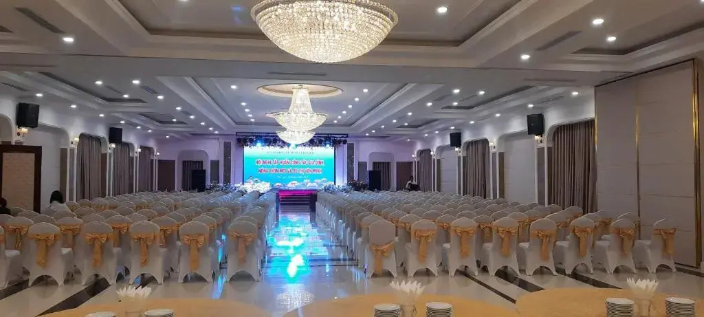 Хатинь: Ngan Ha Hotel