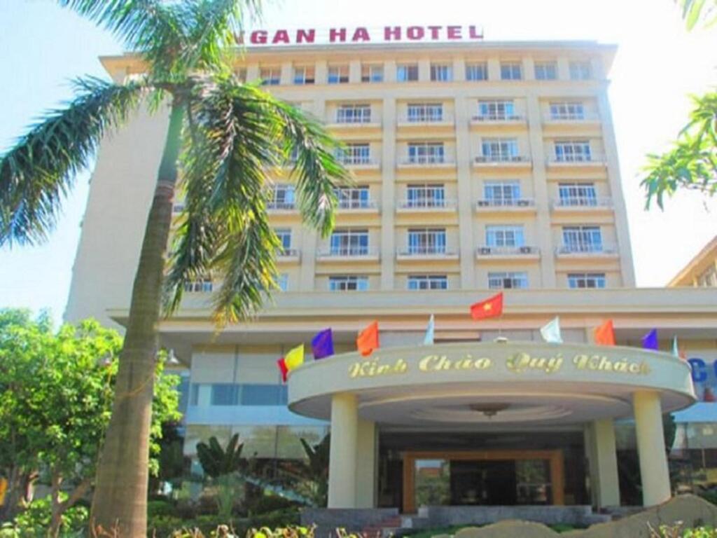 Хатинь: Ngan Ha Hotel