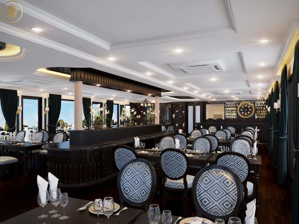 Халонг: Genesis Regal Cruise