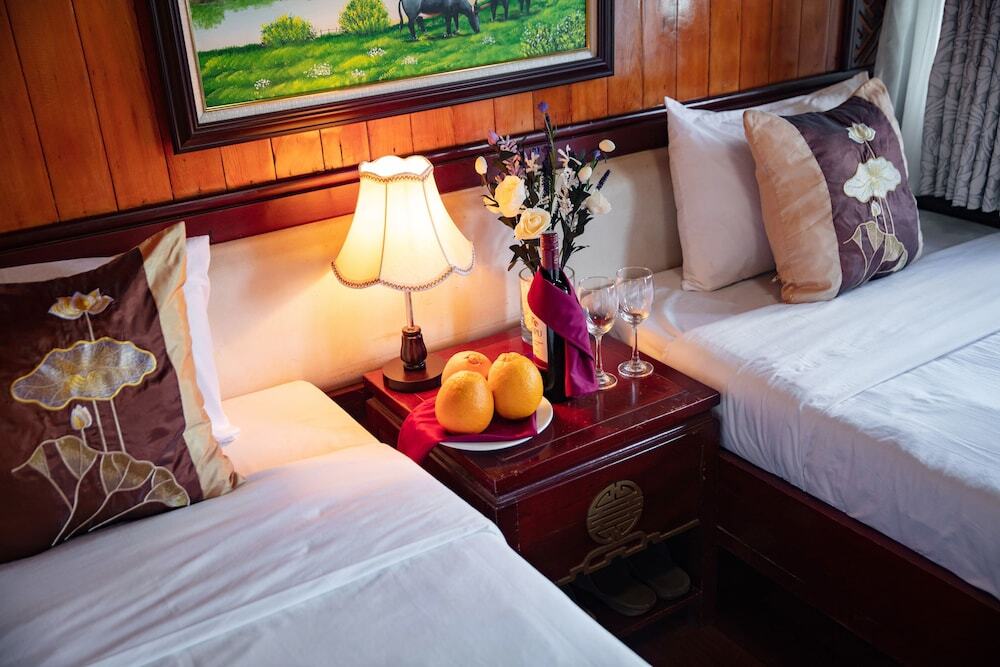 Халонг: Cozy Bay Cruise