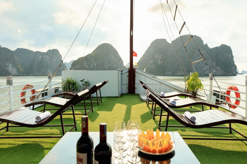 Халонг: Cozy Bay Classic Cruise