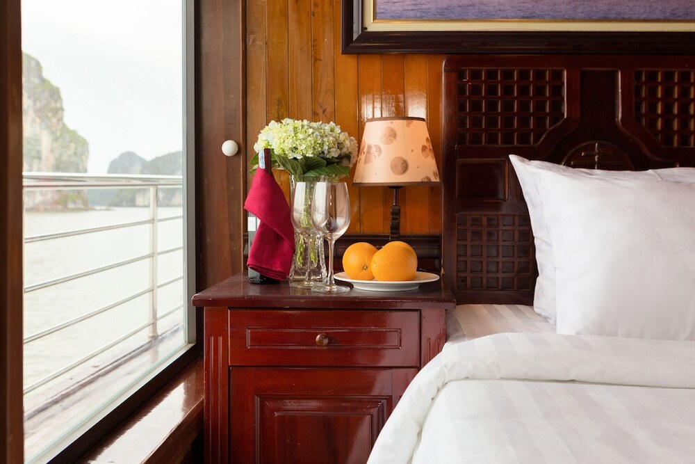 Халонг: Cozy Bay Classic Cruise