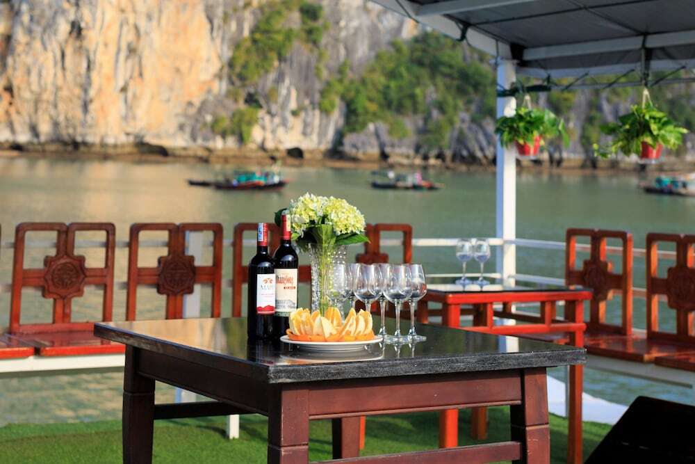 Халонг: Cozy Bay Classic Cruise