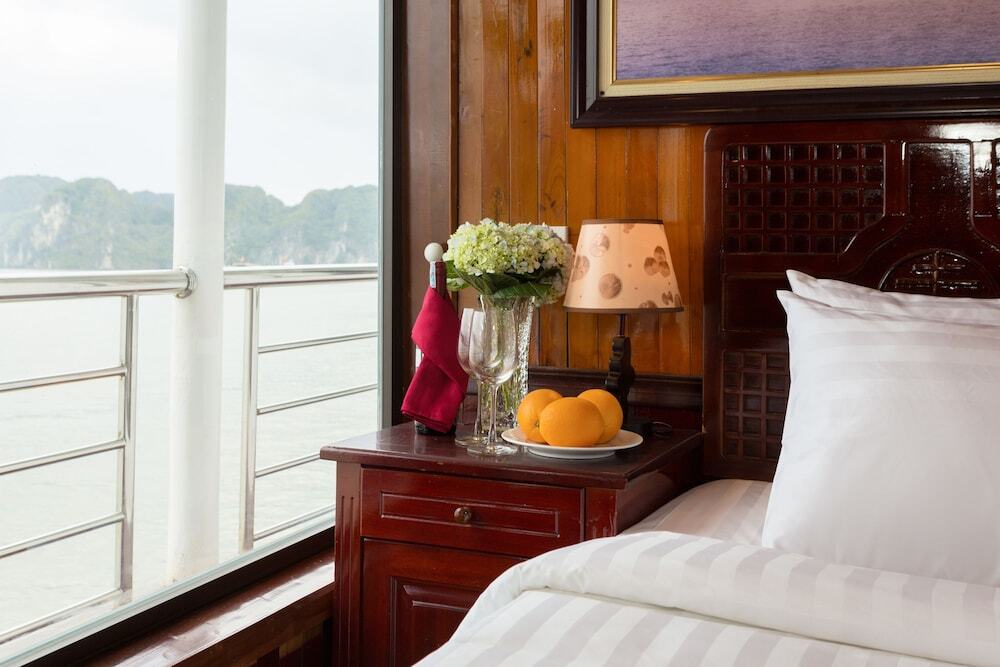 Халонг: Cozy Bay Classic Cruise