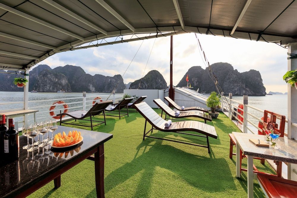 Халонг: Cozy Bay Classic Cruise