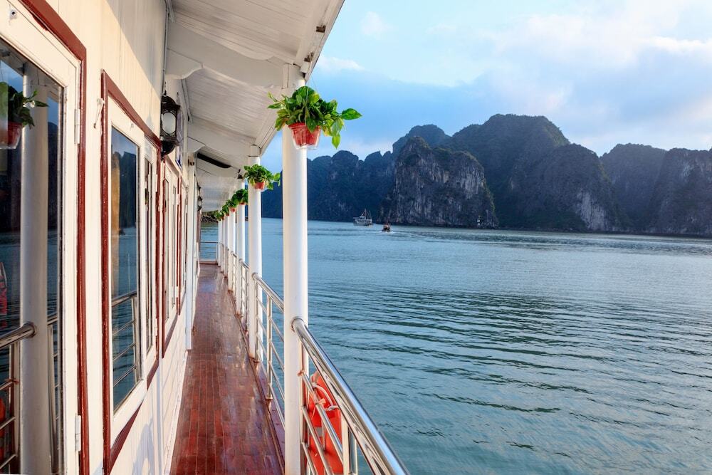 Халонг: Cozy Bay Classic Cruise