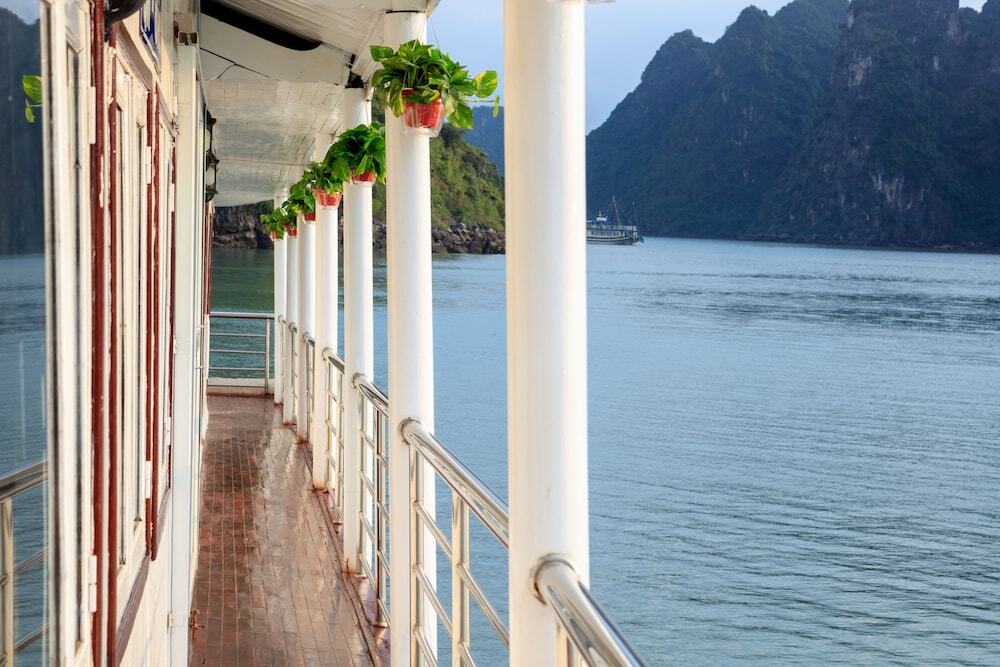 Халонг: Cozy Bay Classic Cruise