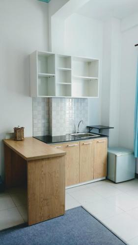 Дананг: Sinai House