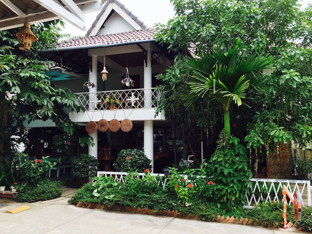 Контум: Konklor Hotel