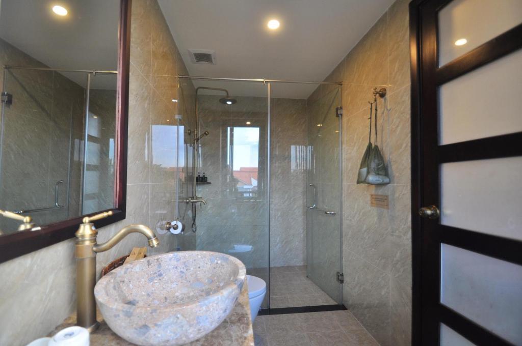 Хойан: The Quin Riverside Villa