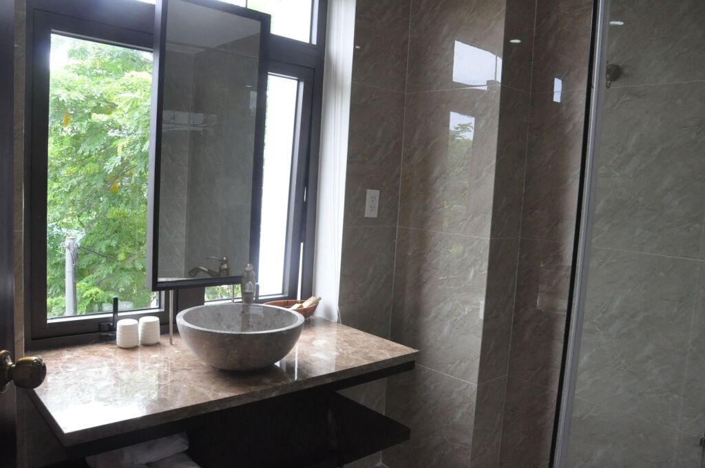Хойан: The Quin Riverside Villa