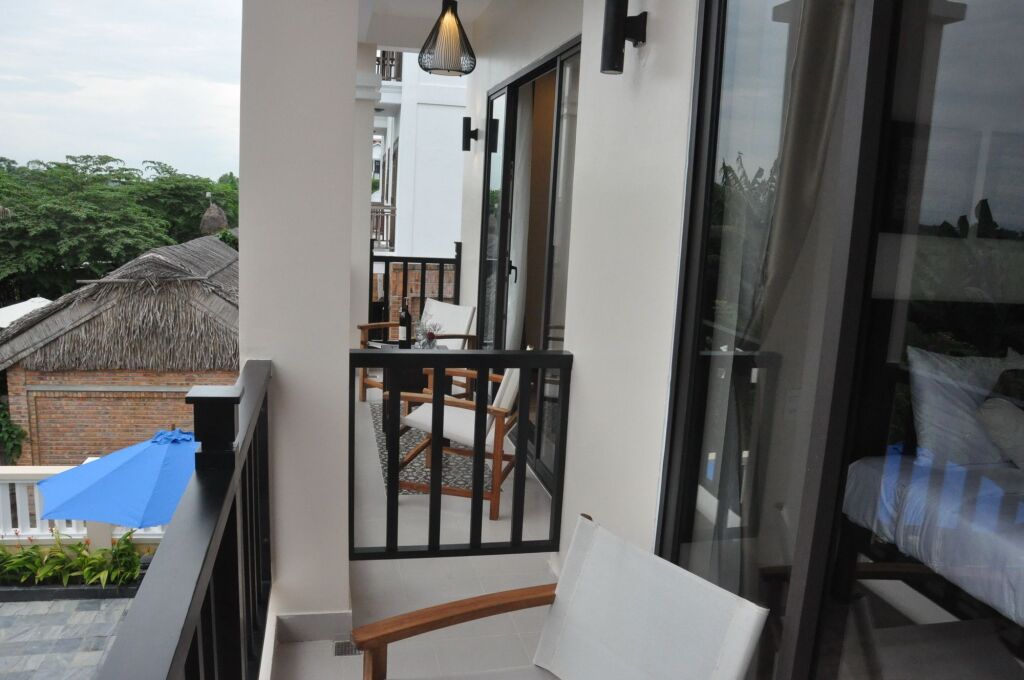 Хойан: The Quin Riverside Villa