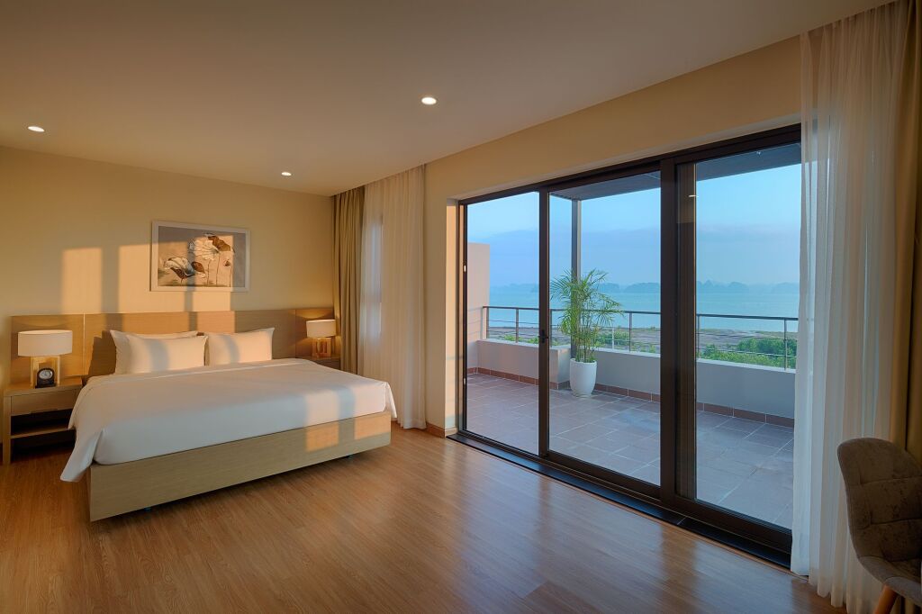 Халонг: Royal Lotus Ha Long Resort and Villas