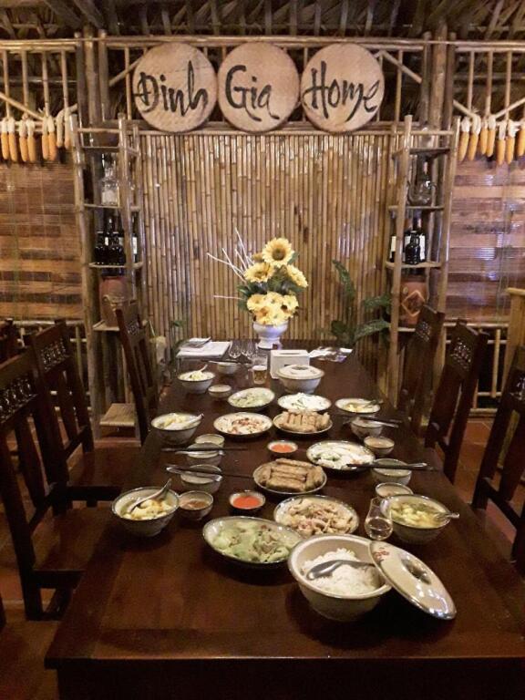 Зявьен: Dinh Gia Home