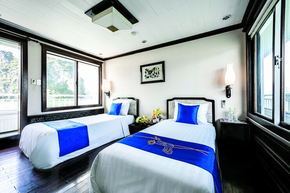 Халонг: Gray Line Private Luxury Cruise