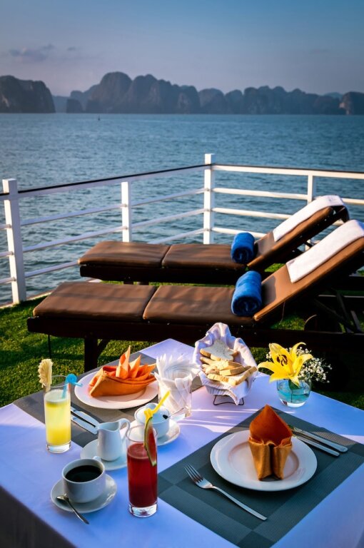 Халонг: Gray Line Private Luxury Cruise