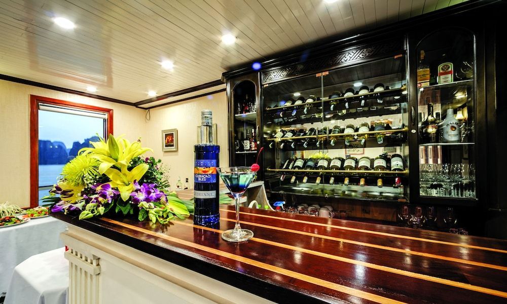 Халонг: Gray Line Private Luxury Cruise