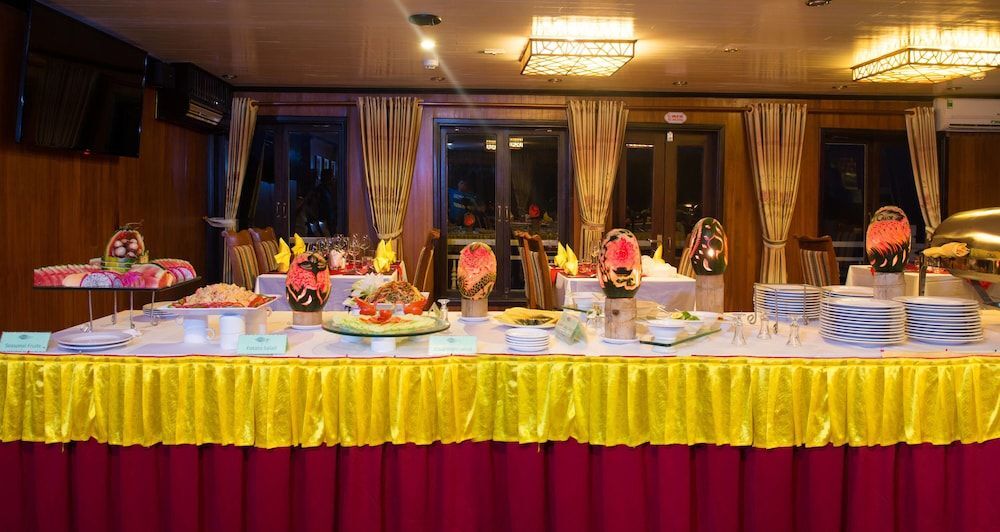 Халонг: Gray Line Private Luxury Cruise