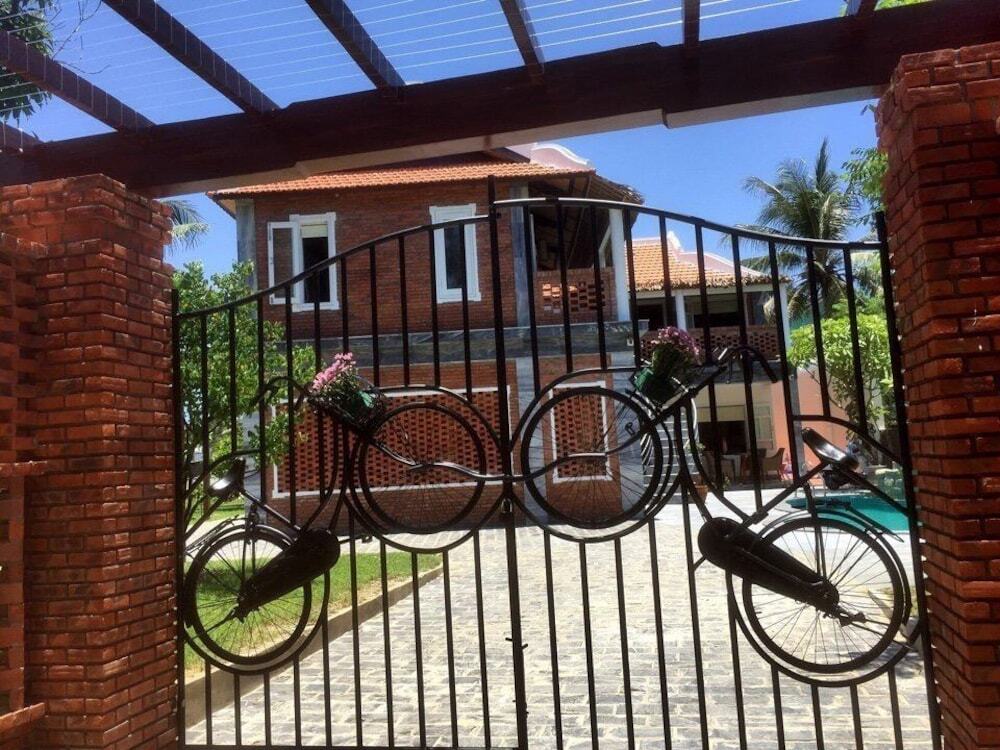 Хойан: Quoc Vuong King Villa