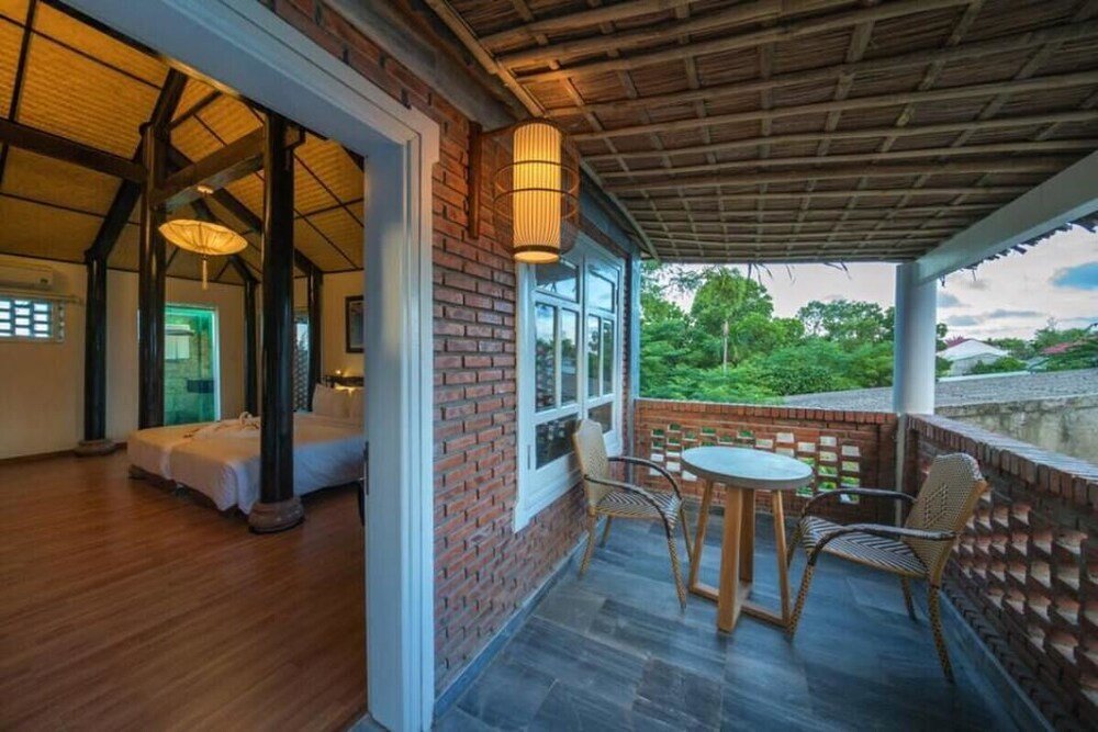 Хойан: Quoc Vuong King Villa