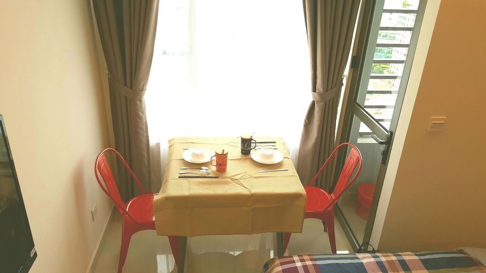 Хошимин: Henry Studio Luxury 2BR SWPool 17th