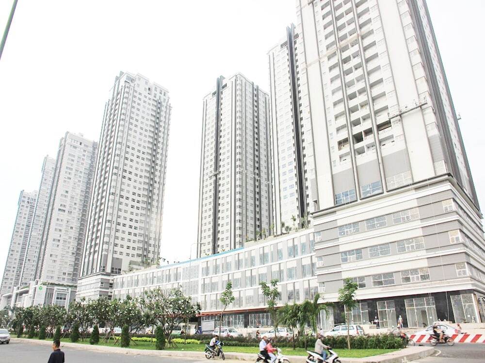 Хошимин: Sunrise City 2BR Luxury SWPool 30th