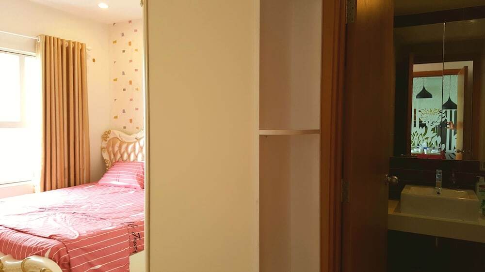 Хошимин: Sunrise City 2BR Luxury SWPool 30th