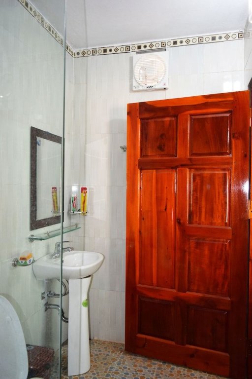 Зявьен: Van Long Family Homestay