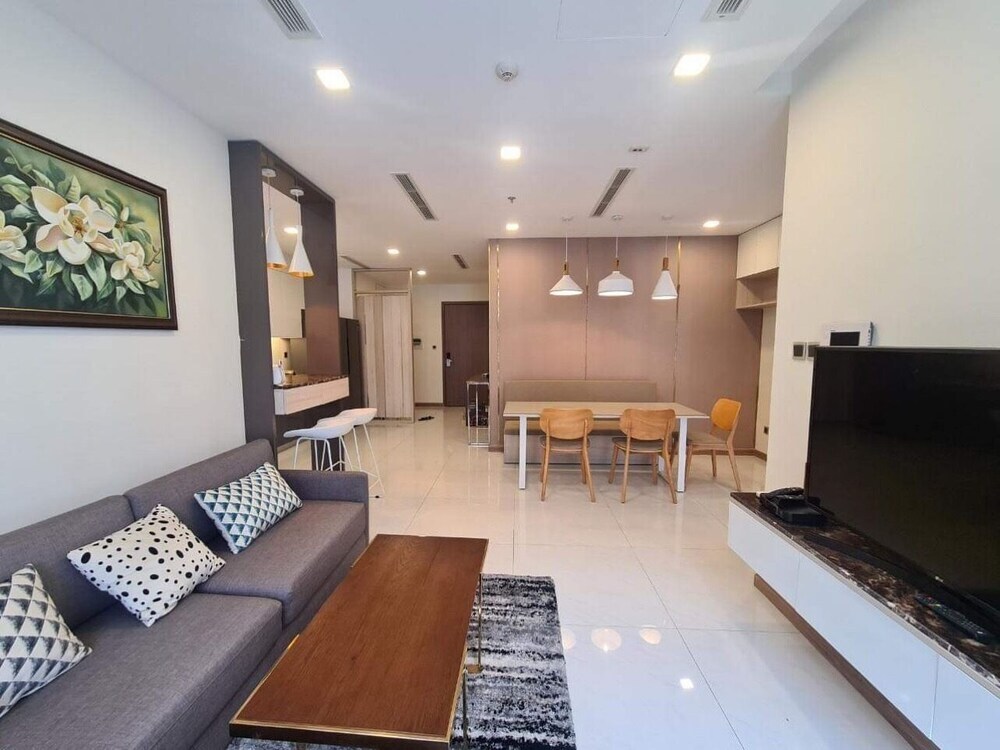 Хошимин: High-floor River-view Apartment