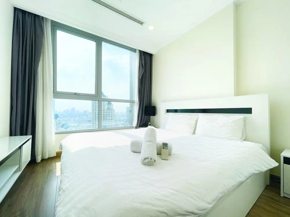 Хошимин: High-floor River-view Apartment