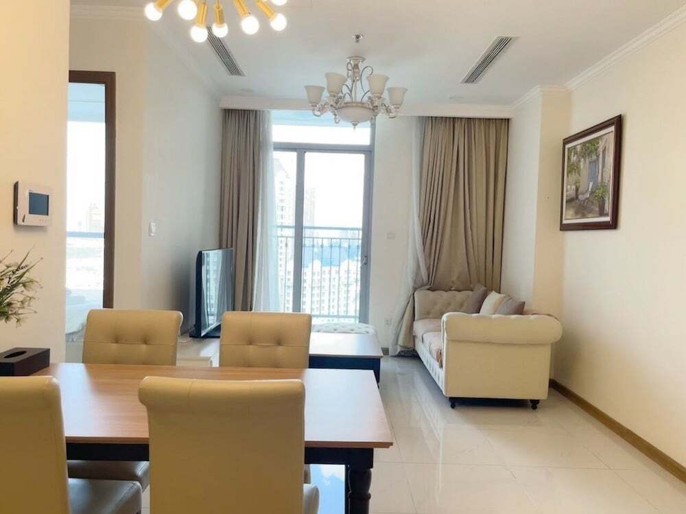 Хошимин: High-floor River-view Apartment
