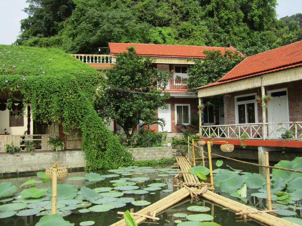 Хоа Лу: Ninh Binh Mountain Side Homestay & Cafe