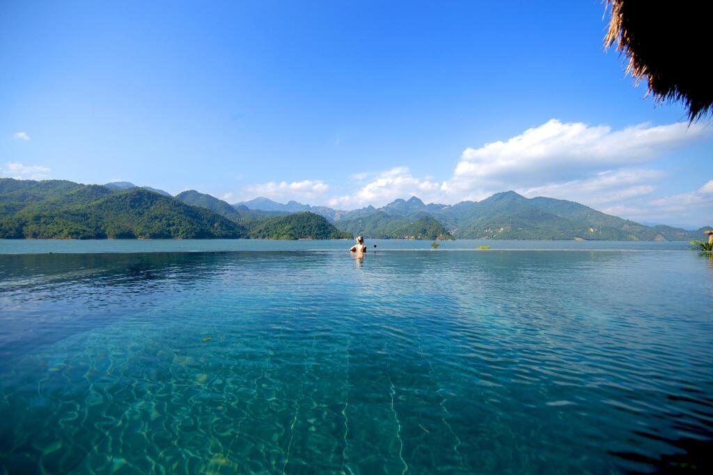 Маи-Чау: Mai Chau Hideaway Lake Resort
