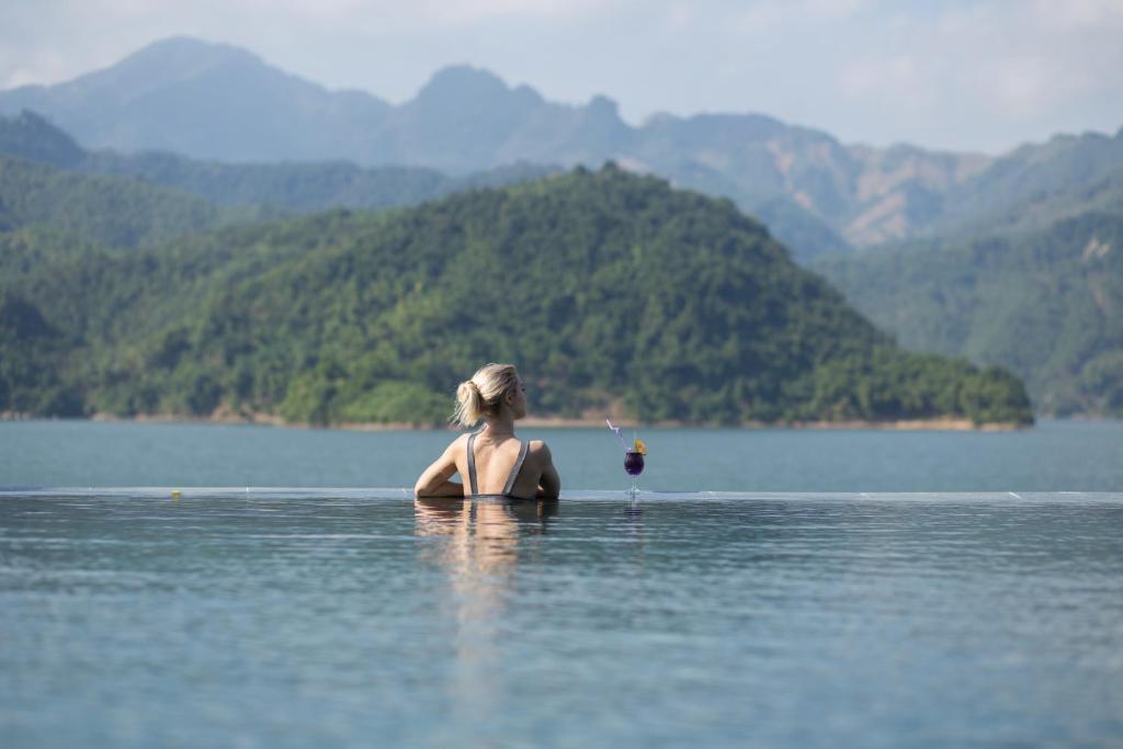 Маи-Чау: Mai Chau Hideaway Lake Resort
