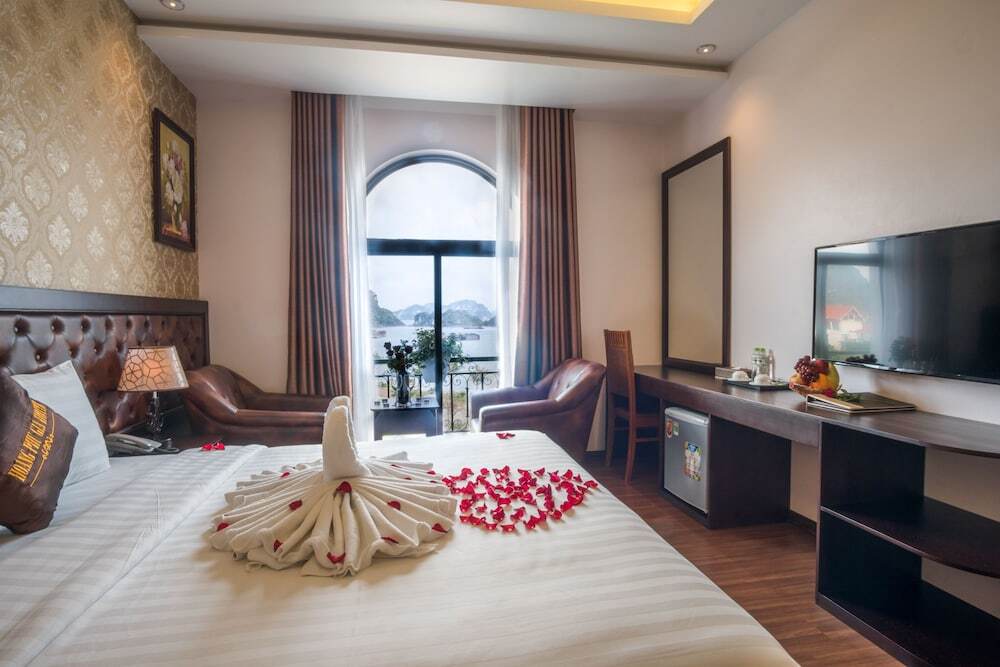 Халонг: Hoang Phu Gia Hotel