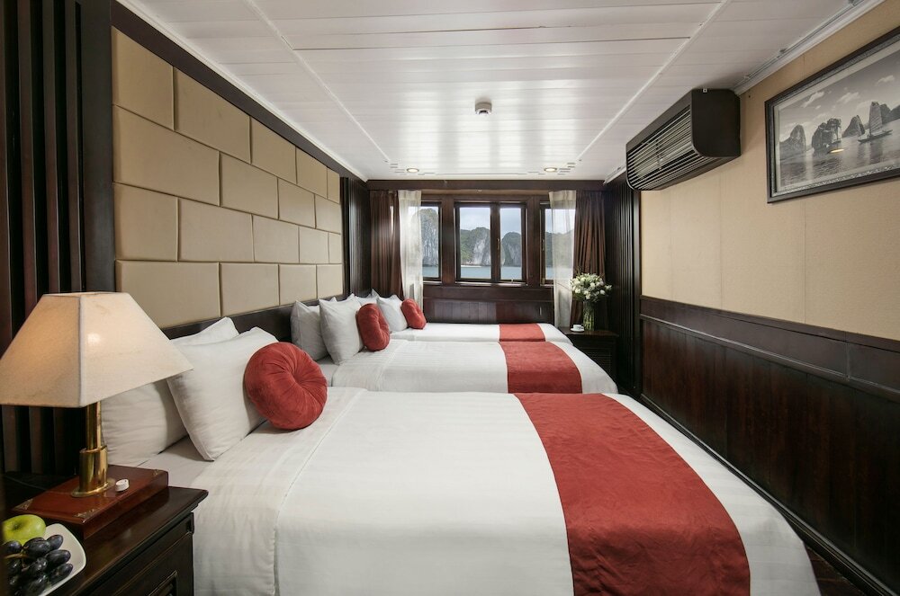 Халонг: Halong Majestic Legend Cruise