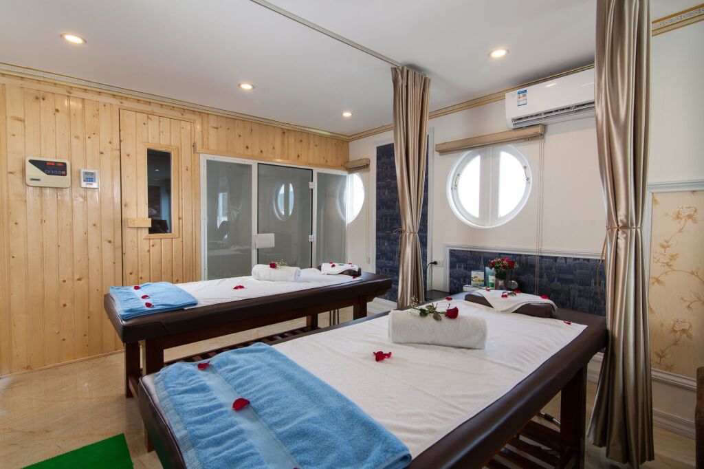Халонг: Ancora Cruises