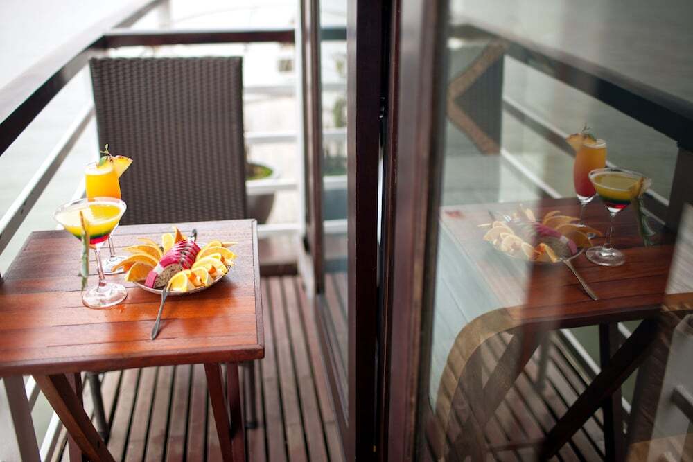 Халонг: Apricot Premium Cruise