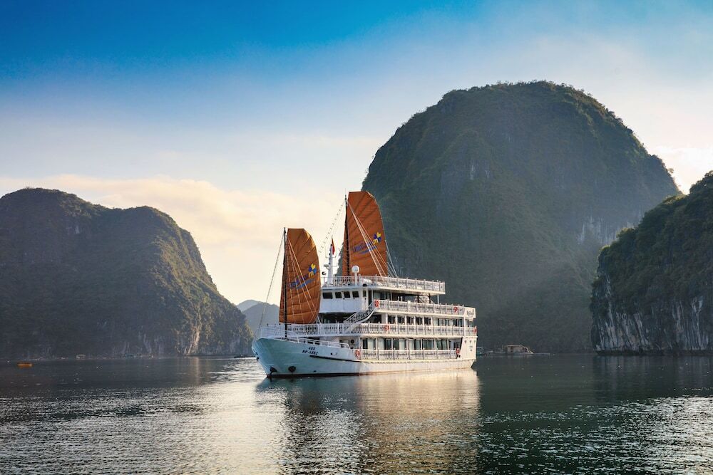 Хайфон: UniCharm Cruise