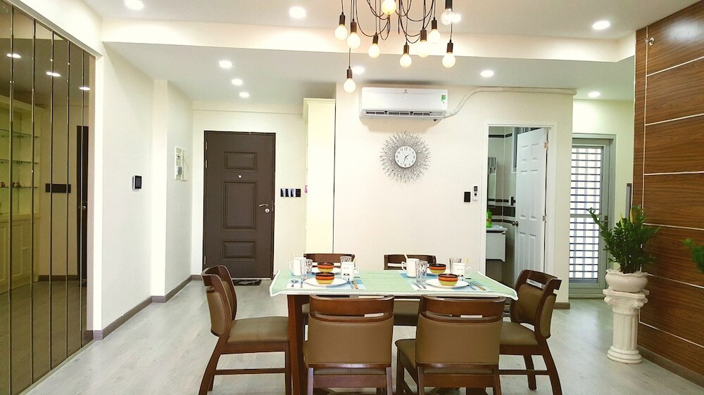 Хошимин: Scenic Valley Luxury 2BR SW Pool 07th
