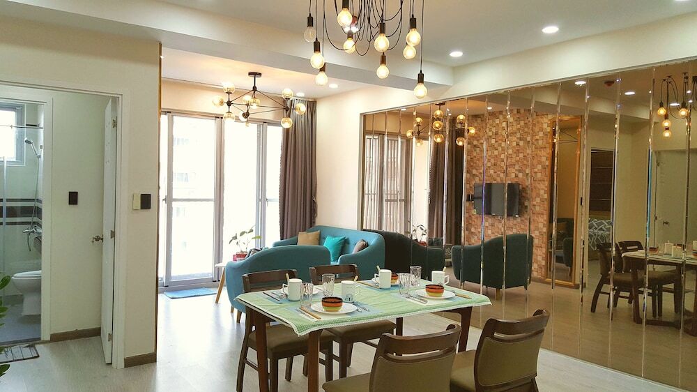 Хошимин: Scenic Valley Luxury 2BR SW Pool 07th