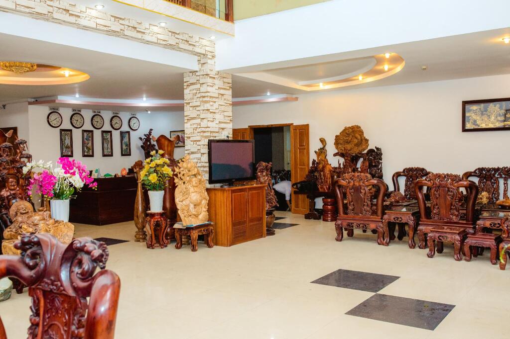 Контум: Hoang Van Hotel