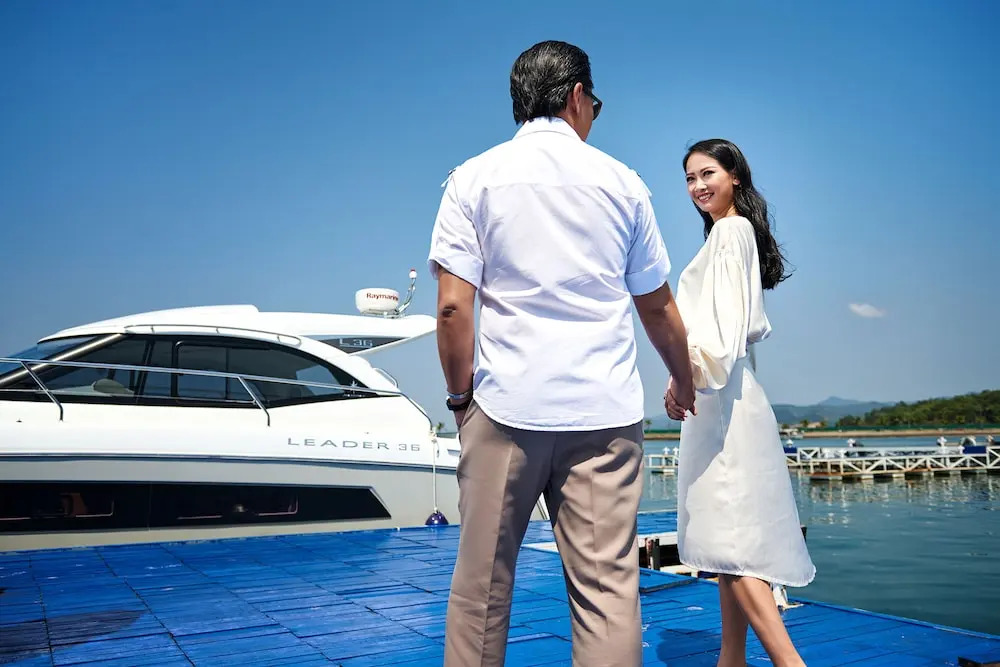 Халонг: Vietyacht Marina Club - Halong Bay Cruise