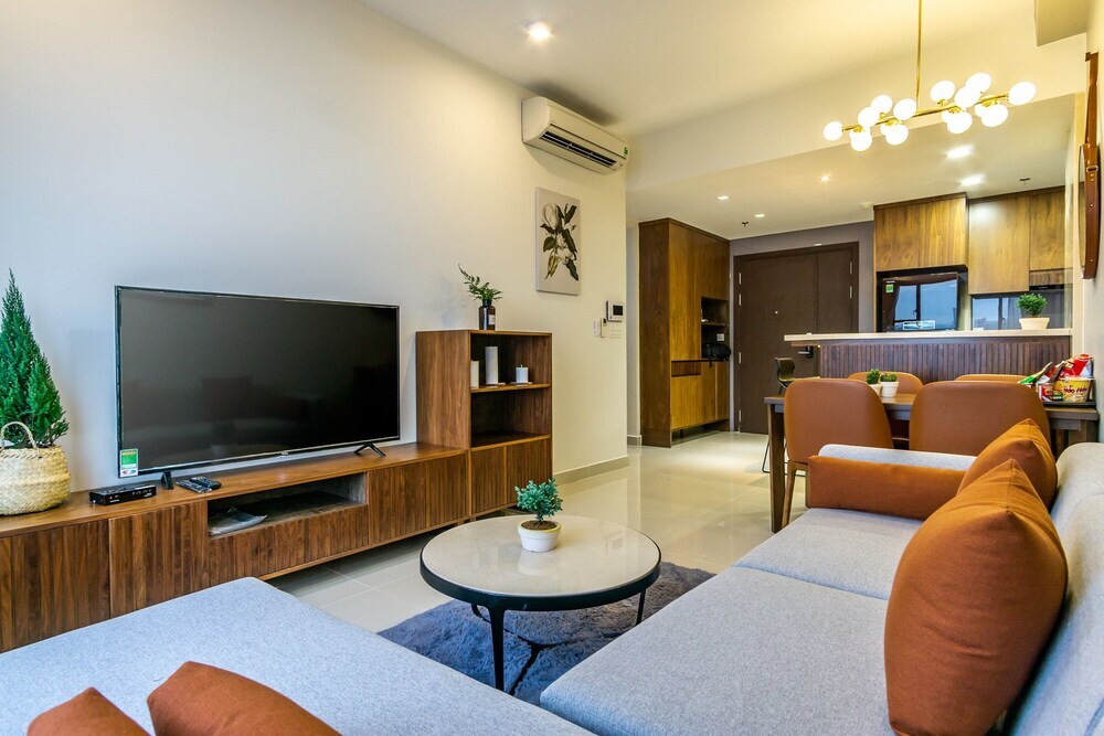 Refined Saigon - Rivergate Apartment — фото 6