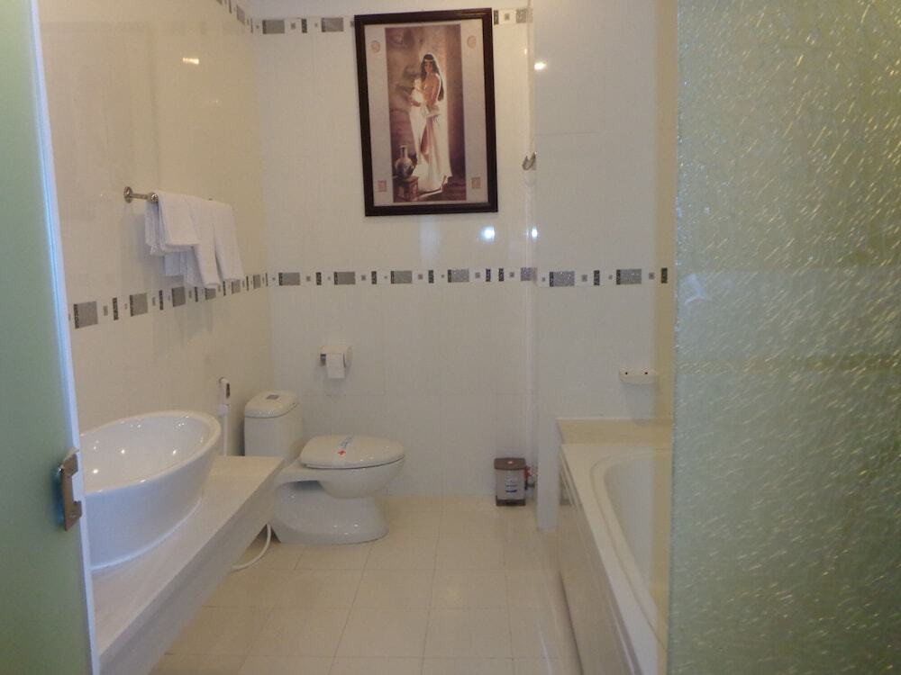 Тхузаумот: Lavender Hotel