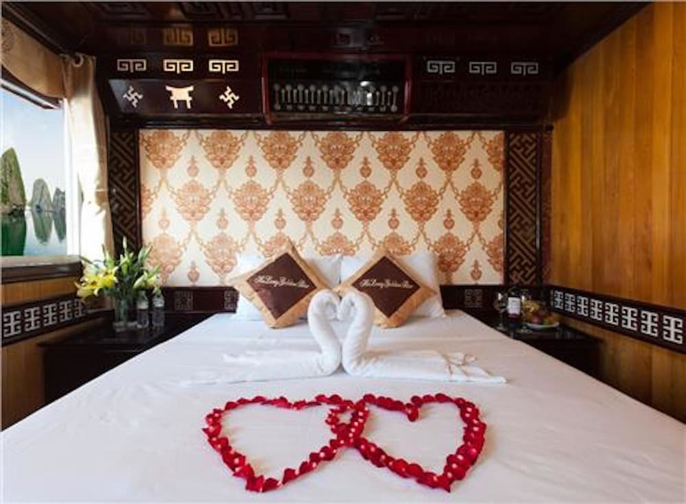 Халонг: Halong Bay Hai Au Cruise