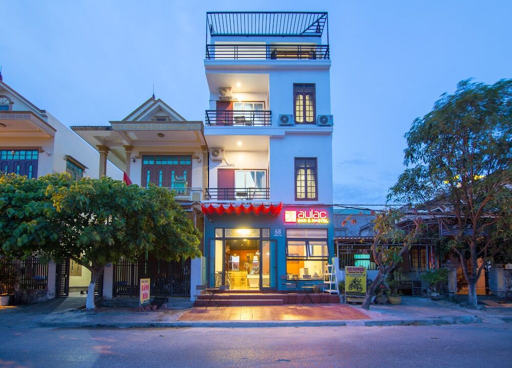 Au Lac Bar & Hostel — фото 1