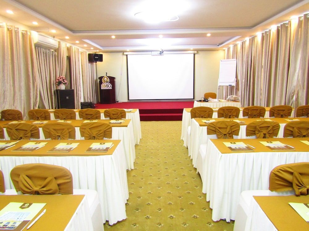 Хайфон: 3MG Lakeside Hotel
